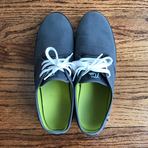 Quiksilver canvas shoes Clearance